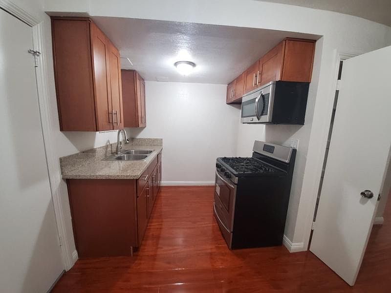 1st image of 393 Adena St #21