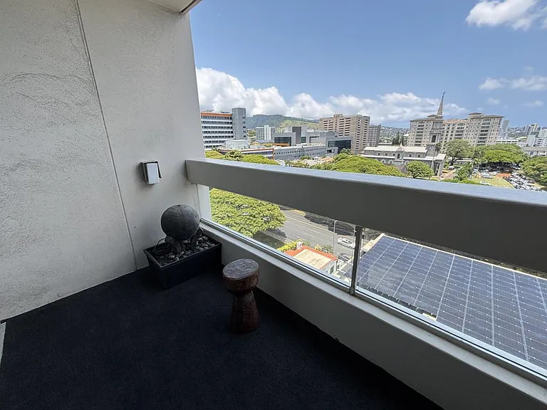 1212 Punahou St #1005 — Photo 13