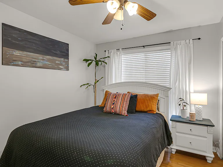 918 W Braddock St — Photo 23