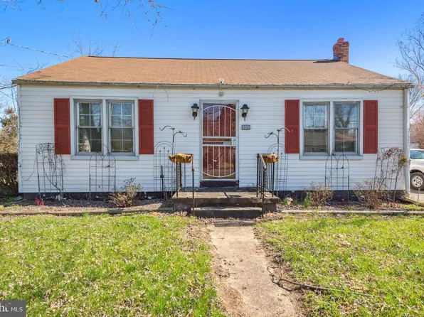 8902 Marquis Ln, Clinton, MD 20735