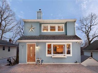 30 Willow Rd, Rocky Point, NY 11778