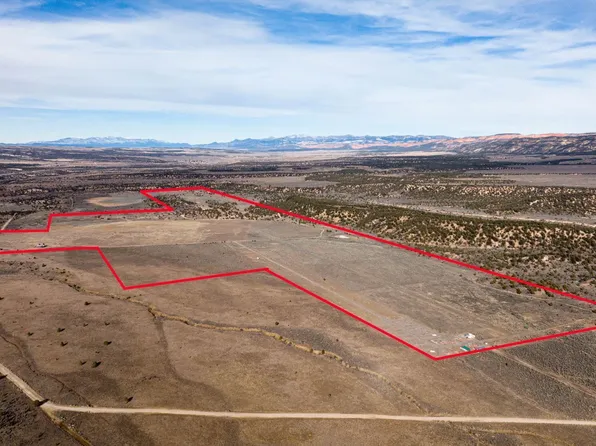 1300 W Cherokee Springs Rd, Hatch, UT 84735