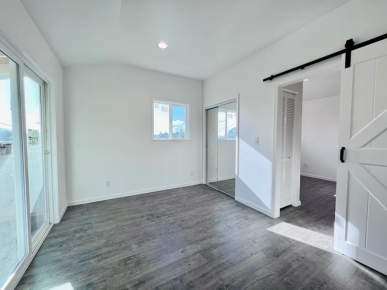 JADU bedroom