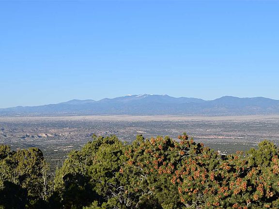 3rd image of 88 Vista Del Oro