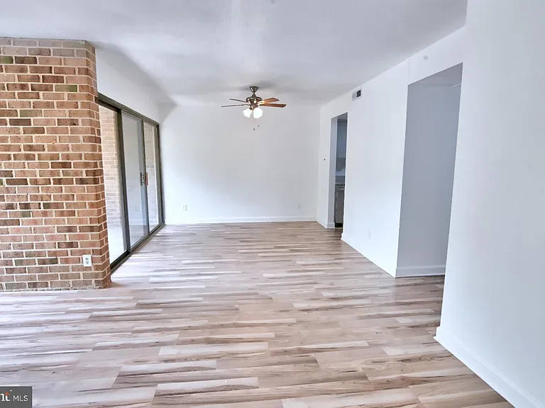 1580 Moorings Dr #11B — Photo 15