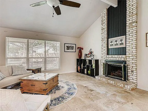 3 bed, 1650 sqft, $2,600 — Photo 4
