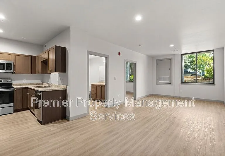 1127 Alderson Ave #109 — Photo 1