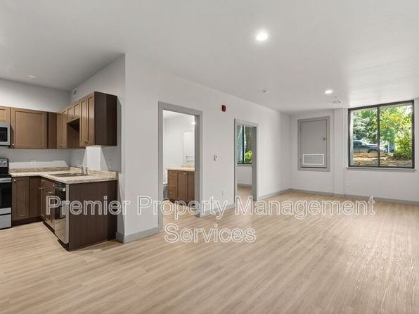 1127 Alderson Ave #109