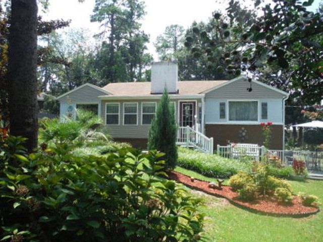 1st image of 1848 Robin Rd