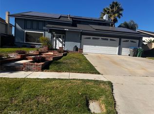 906 N Brandywine Ln, Corona, CA 92880