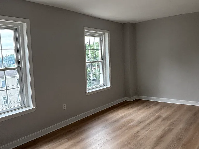 185 Gay St — Photo 3