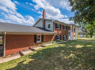 202 Overlook Ln, Battle Creek, MI