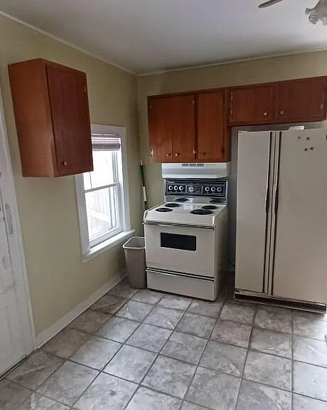 312 S Mulberry St — Photo 3