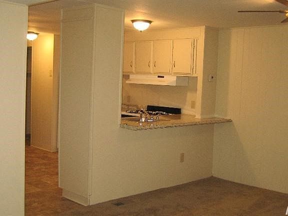 2nd image of 7320 Sylmar Ln #202