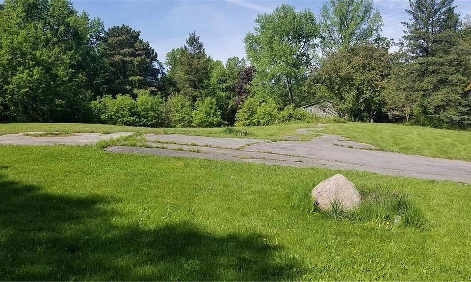 1st image of 6850 Knollwood Rd
