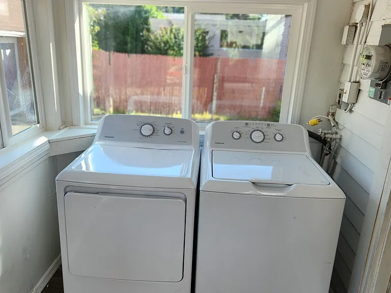 15212 Washington Ave SW — Photo 18