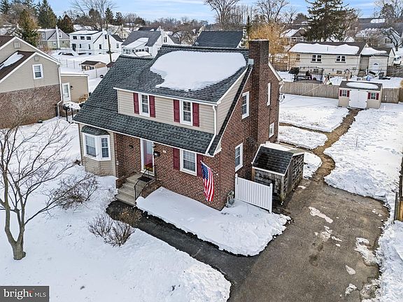 3rd image of 104 S Five Points Rd