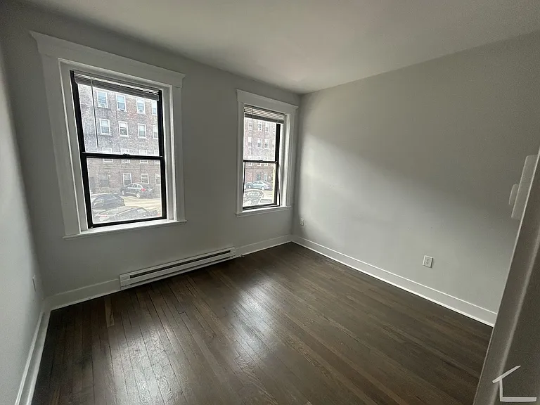 81 Park Dr #5 — Photo 5