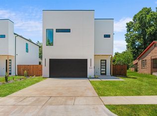 2826 Rochester St, Dallas, TX 75215