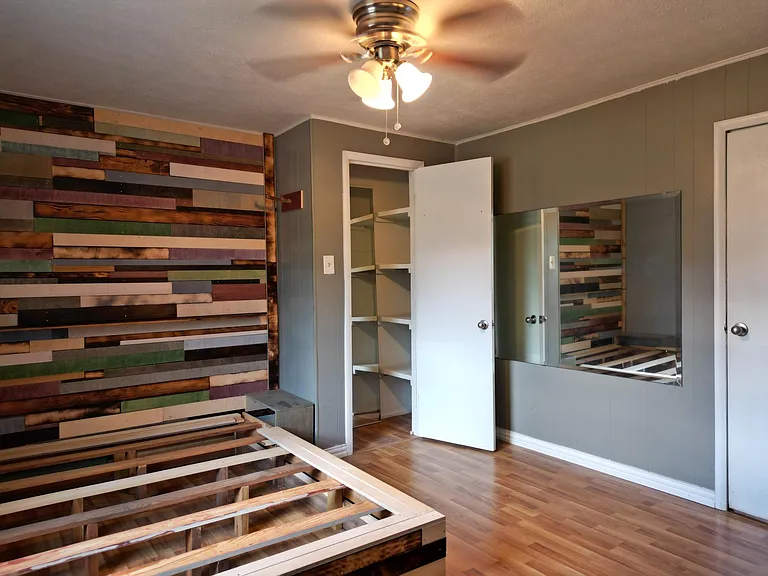 9405 E FM 174 — Photo 13