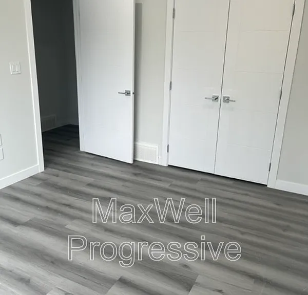 10821 112th St NW #1 — Photo 18