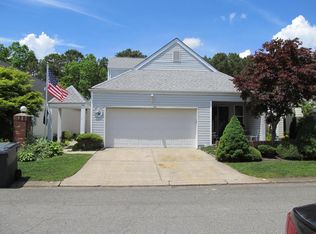98 Deerfield Dr, Manahawkin, NJ