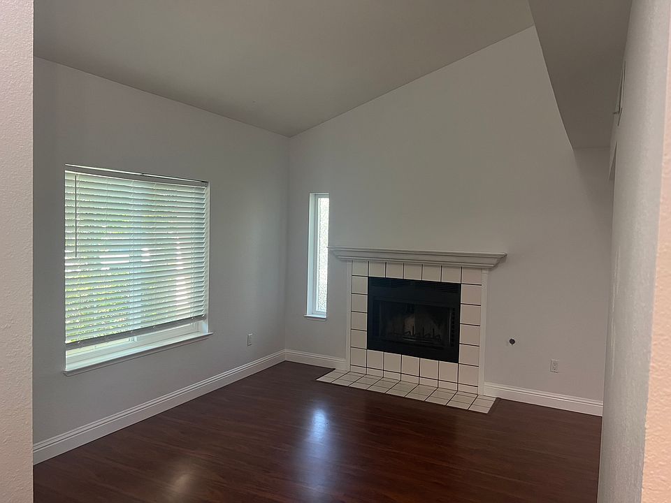 1st image of 649 Palomino Dr #D
