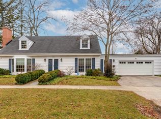 1201 Colgate St, Wilmette, IL 60091