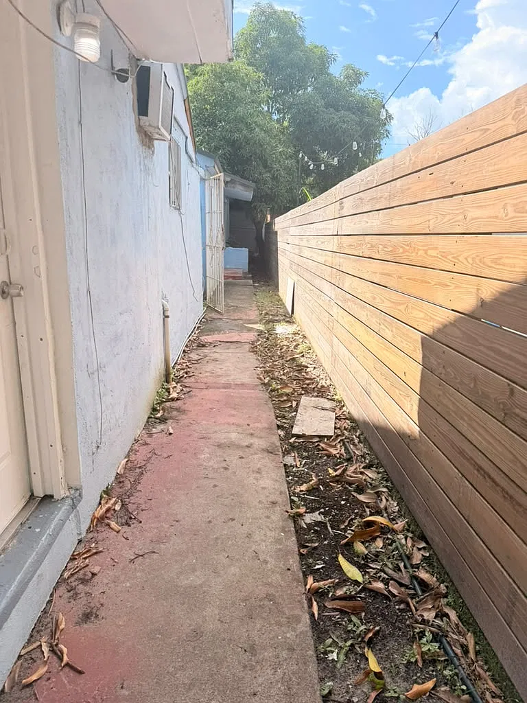 1224 NW 41st St — Photo 2
