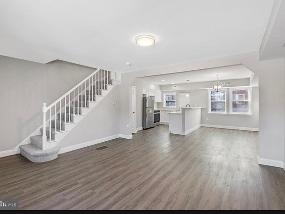 4th image of 34 N Rosedale St