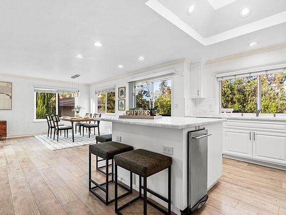 4th image of 188 Westhill Dr