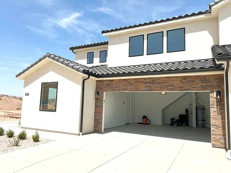 4 Bedroom 3.5 Bathroom Home