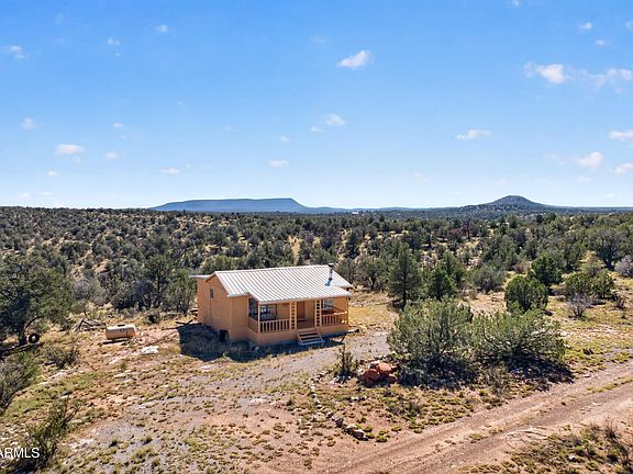 3rd image of 33265 W MESA Road