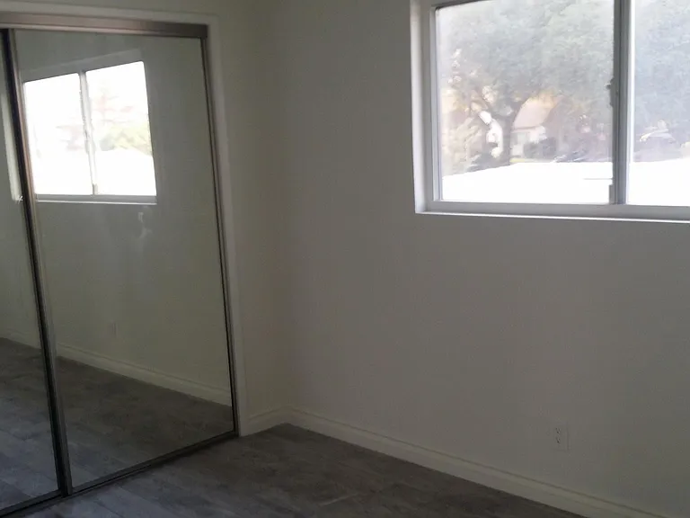 204 N Olive Ave #D — Photo 4