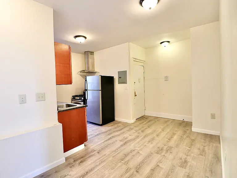 3126 Coney Island Ave #D5 — Photo 7