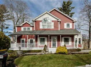 124 Taft Cres, Centerport, NY 11721