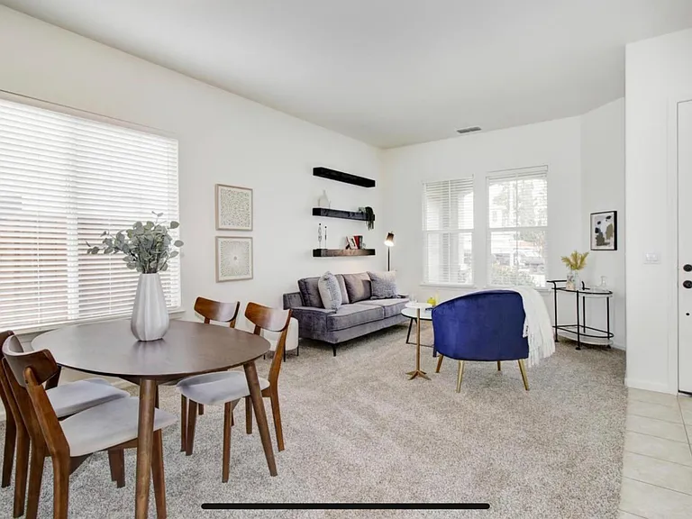 5808 Laurel Cove Ct — Photo 2