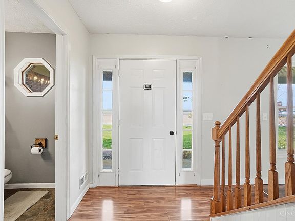 3rd image of 6132 Hornbeam Rd