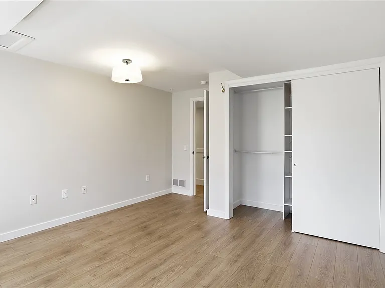 1474 Marsh Rd — Photo 14