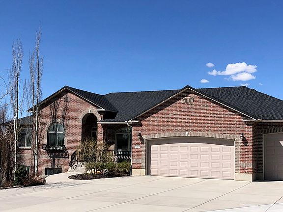 3rd image of 1273 E Karleen Dr