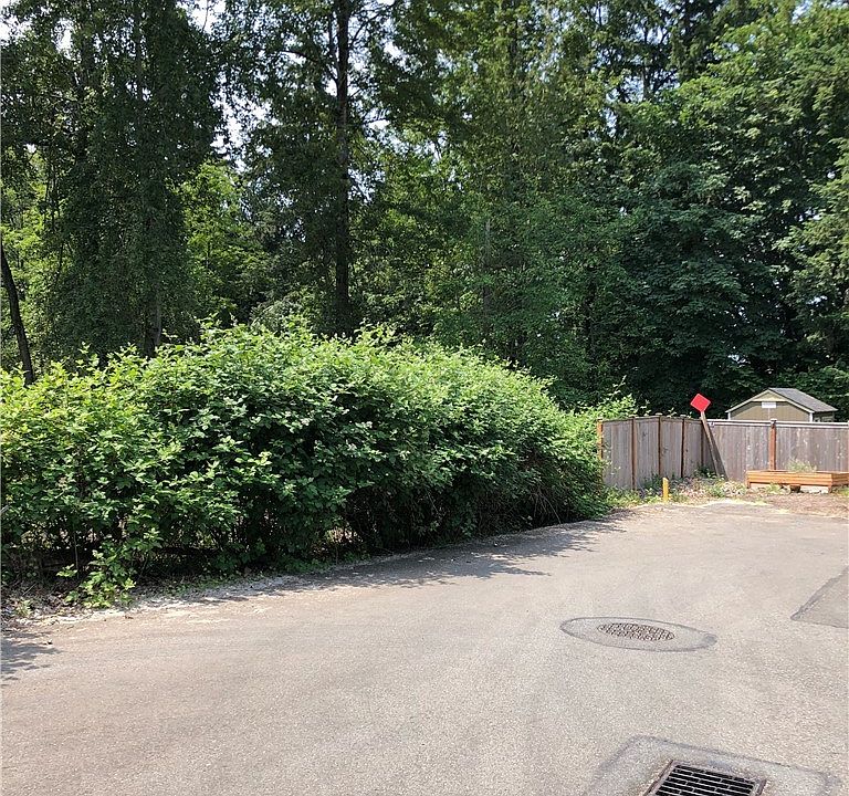 2nd image of 8309 116th Ave SE
