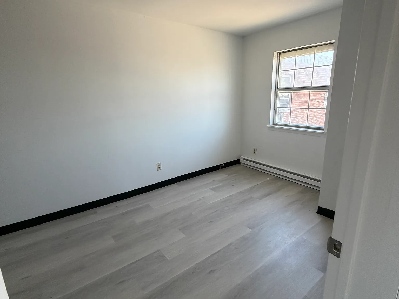 1 bed, $1,600 — Photo 4