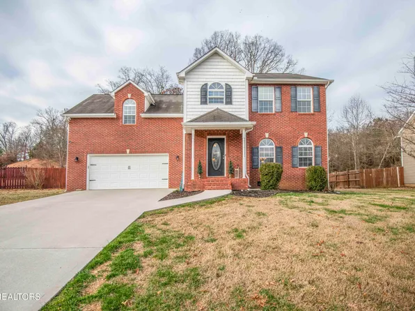 8247 Woodpath Ln, Powell, TN 37849
