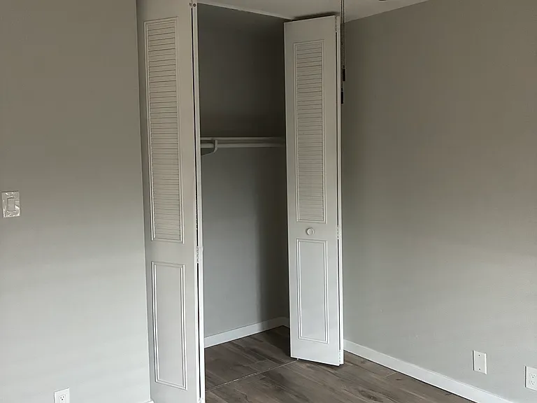 3002 N 32nd St #19 — Photo 13