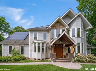 1800 Moose Hill Rd, Guilford, CT 06437