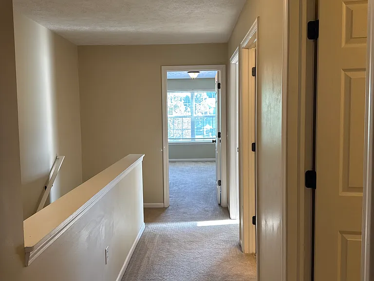 3313 Park Ridge Ln NE — Photo 21