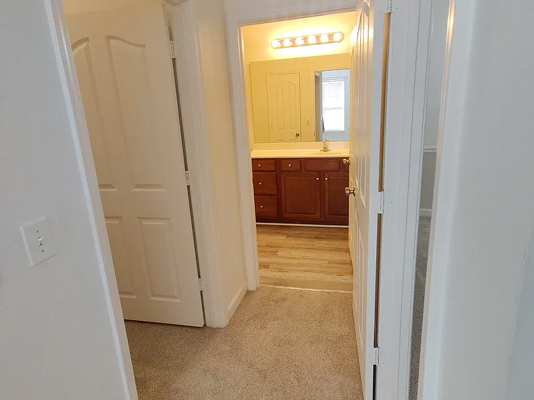 9017 McDowell Creek Ct — Photo 23