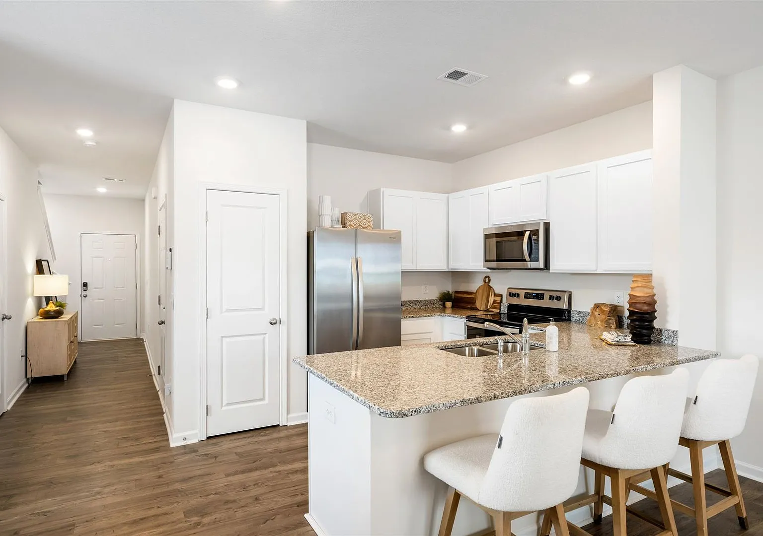 Modern Living in Cedar Rock Village Villas 1069 Hammett Rd, Johnson City, TN 37615 — Photo 3