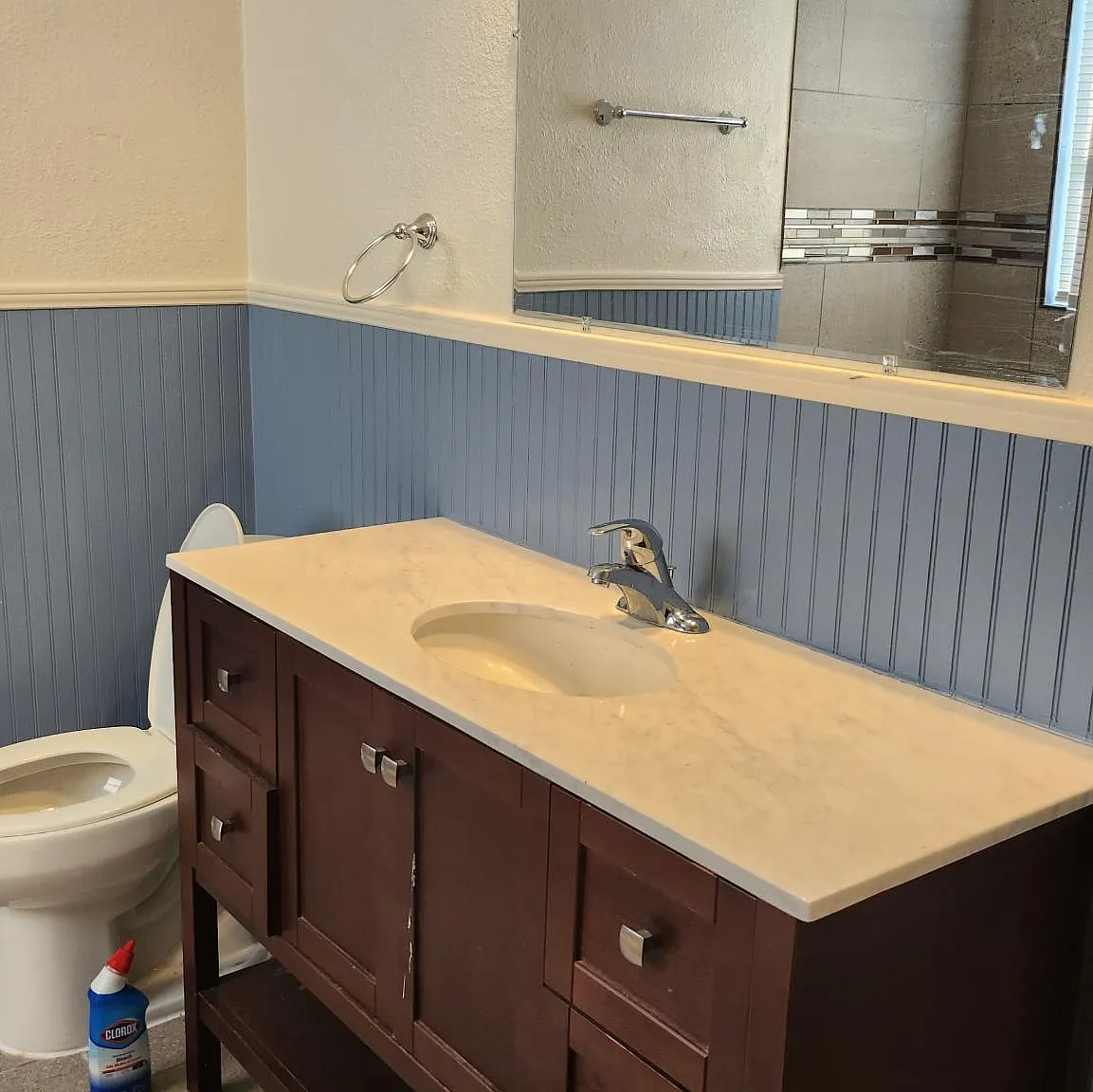 4 bed, 2025 sqft, $1,950 — Photo 4