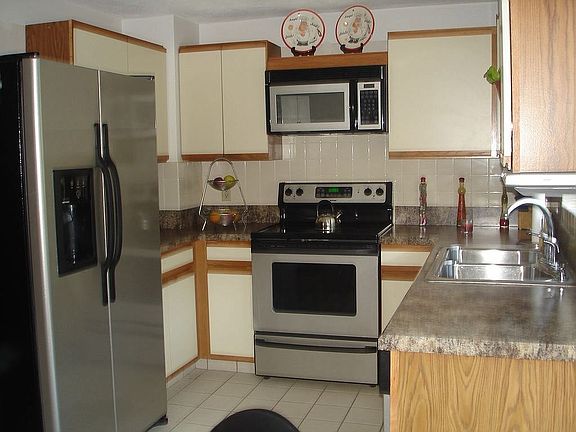 2nd image of 203 Pinewood Dr
